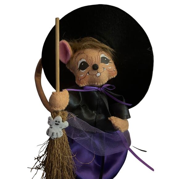 Annalee 2010 75th Anniversary Mouse Witch with Purple Dress - Picture 1 of 4